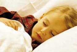 Недосып у ребенка может привести к хронической головной боли