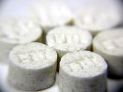 Бортпроводника поймали на контрабанде 80 тысяч таблеток диазепама