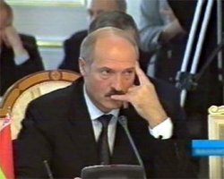 Белоруссия отказалась впустить посланников от ЕС и США