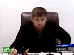 Кадыров заплатит семьям погибших при взрыве казармы по 50 тысяч рублей