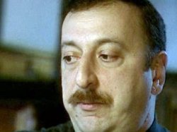 Алиев защитит Азербайджан от импортной демократии