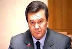Янукович: Выполнять указы Ющенко без подписи министров невозможно