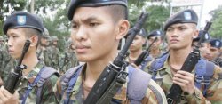 Армии Таиланда приказано улыбаться