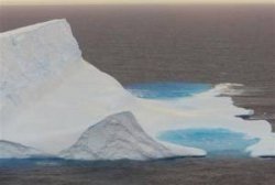 У берегов Новой Зеландии впервые за 75 лет замечен айсберг