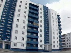 Раздачу доступного жилья россиянам отложили на 2025 год