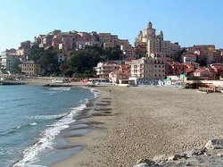 За оставленное на итальянском пляже полотенце штрафуют на тысячу евро