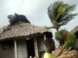 На Ямайке объявлено чрезвычайное положение из-за урагана "Дин"