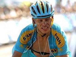 "Астана" уволила еще одного попавшегося на допинге велогонщика