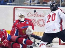 Канада в четвертый раз подряд обыграла Россию в хоккейной суперсерии