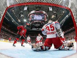 Канада разгромила Россию в последнем матче хоккейной суперсерии