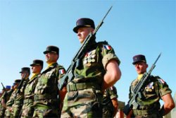 Франция поставила условия возвращения в командные структуры НАТО