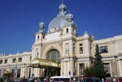 Львовская железная дорога отменит поезда, если не получит компенсаций