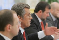 У Ющенко политики обсуждали политреформу. Тимошенко не пришла