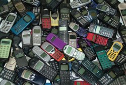 Британцы будут хоронить старые мобилки