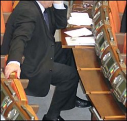 В парламенте объявлен еще один перерыв