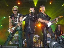 Братьям Кличко не удалось сорвать концерт Scorpions в Киеве