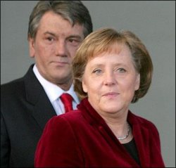 Меркель нанесла Ющенко два удара