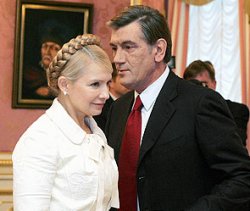 Украинцы недовольны Ющенко и Тимошенко
