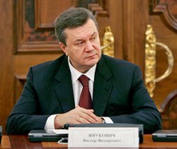 Янукович собрал выкуп за "Фаину"