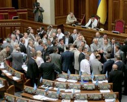 БЮТ заблокировал Раду. Яценюк отказался вести заседание