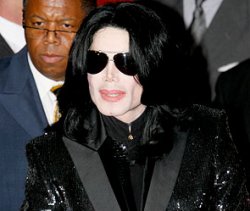 Тяжелая болезнь убивает Майкла Джексона