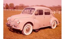 12 августа 1947 г. был выпущен первый экземпляр Renault 4CV