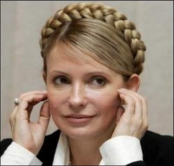 Тимошенко обещает массовую раздачу квартир до конца года