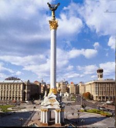 Киев решит, как строить в Севастополе