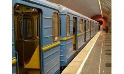 Киевляне из-за гриппа перестали ездить в метро