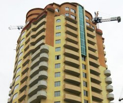 В Киеве разразился квартирный скандал. Приватизированное жилье киевлян просят дарить городу
