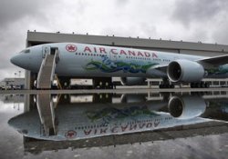 В Канаде совершил вынужденную посадку авиалайнер из-за ссоры пассажиров