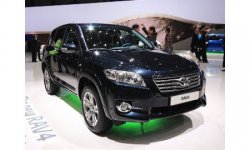Toyota показала в Женеве новый RAV4