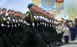 В параде Победы в Киеве будут участвовать российские военные