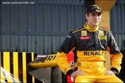 Российский гонщик Виталий Петров стремится к победам в Формуле-1