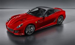 Компания Ferrari представила самый быстрый суперкар в своей истории