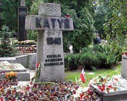 Россия предложила Польше закрыть тему Катыни