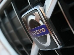 Компания Volvo предупредила клиентов о самопроизвольном ускорении машин