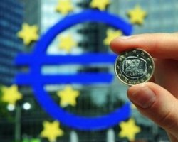 ЕС взялся срочно спасать евро... встреча назначена на 9 мая