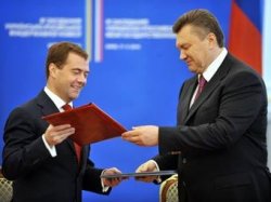 Медведев будет лоббировать интересы Украины на международной арене