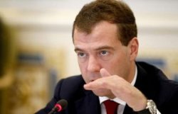 Медведев читает Гоголя и шифровки спецслужб
