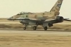 Израильская авиация опять бомбит беззащитный сектор Газа