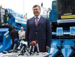 Янукович пообещал усилить господдержку села