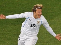 Дубль Форлана  принес Уругваю победу над хозяевами чемпионата мира