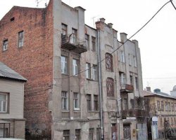 В центре Харькова рухнула стена дома