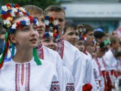 Украинцы Москвы недовольны, что им хотят запретить носить вышиванки
