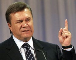 Янукович вынес "последнее предупреждение" заму Азарова