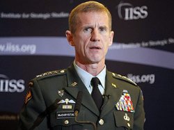 Обама принял отставку командующего силами НАТО в Афганистане