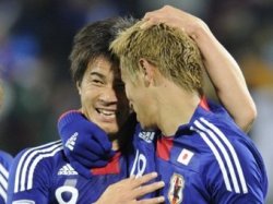 ЧМ-2010: Япония обыграла Данию и вышла в плей-офф 