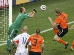 ЧМ-2010: Голландия побеждает Словакию и выходит в четвертьфинал