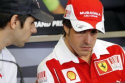 Алонсо извинился за критику FIA